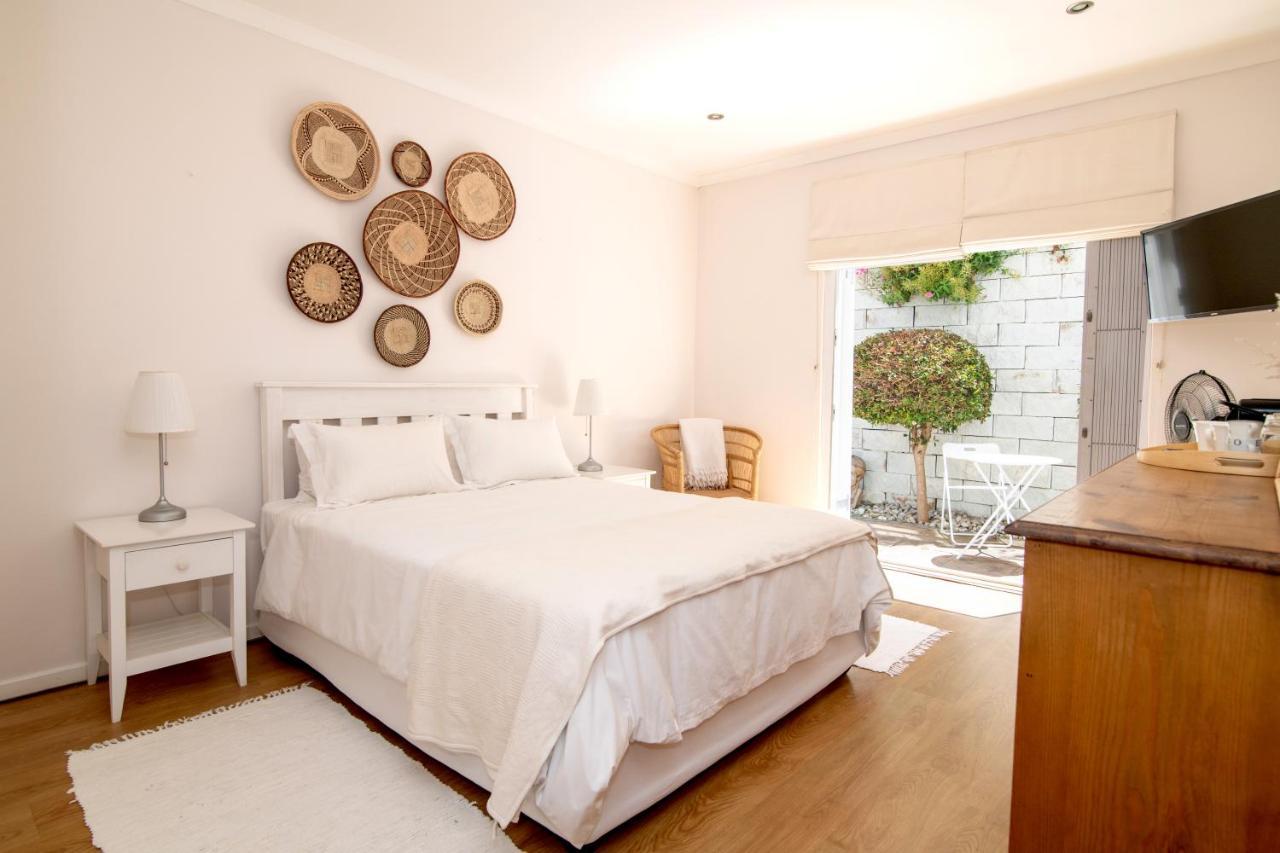 Camps Bay Guest Suite With Private Pool Cape Town Exterior photo