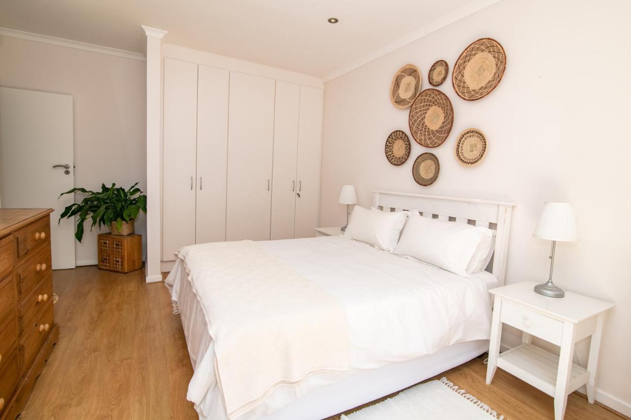 Camps Bay Guest Suite With Private Pool Cape Town Exterior photo